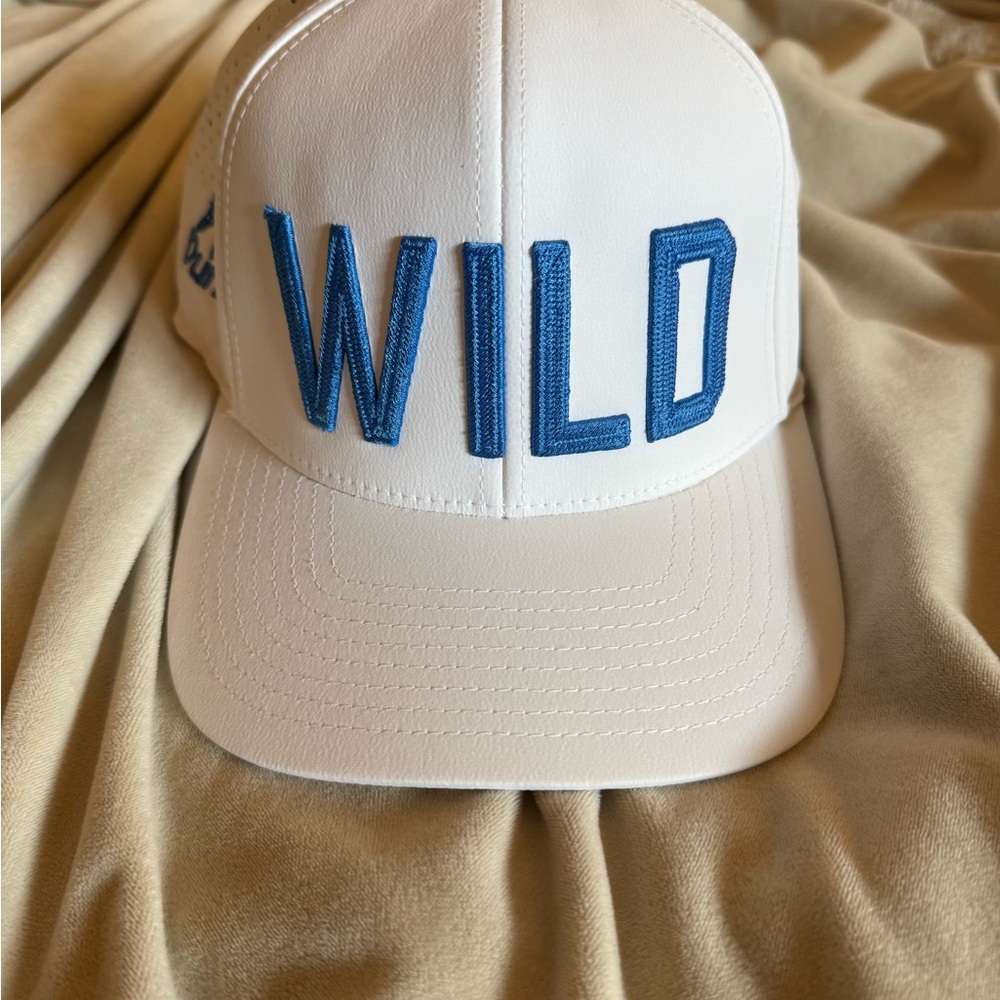 G/FORE White Cap with Blue Accents - Wild Dunes
